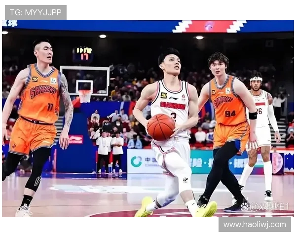 CBA精彩对决上海队与广东队比赛录像回放及精彩瞬间分析